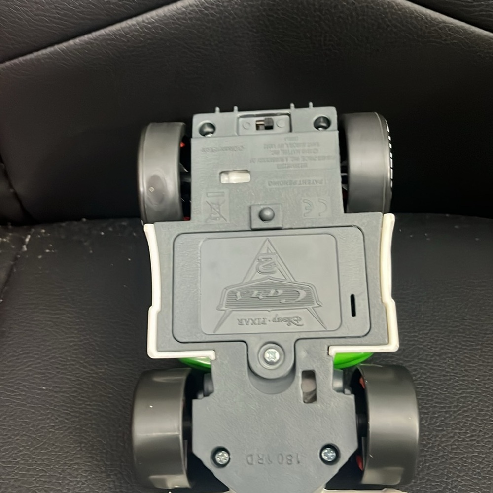 Toy - Picture 6 of 6